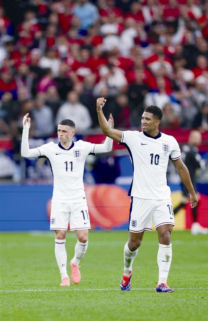  巴萨成功零封贝林厄姆,门将赛后获得全场最佳球员 