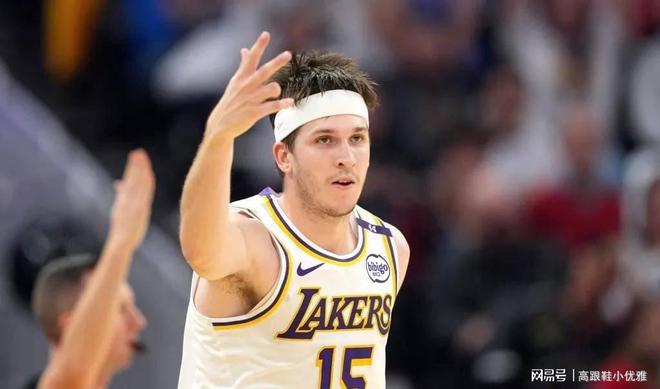  费德勒赛事官方发布关键助攻新规，湖人争议不断！